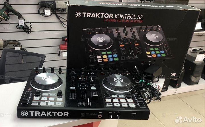 Ле81) DJ-контроллер Traktor kontrol s2 mk2