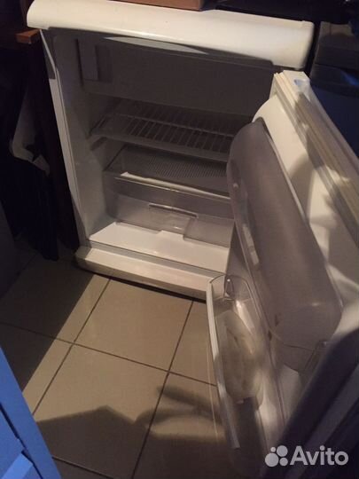 Холодильник с морозилкой бу