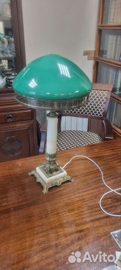 Антикварная настольная лампа
