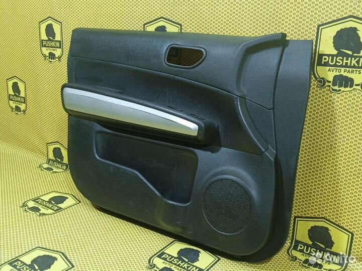 Обшивка двери передней левой Nissan X-Trail