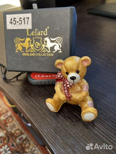 Шкатулка декоративная, металл. Медвежонок. Новая