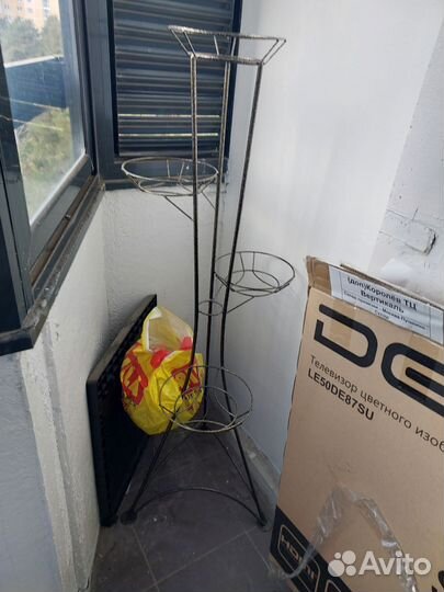 Подставка для цветов напольная