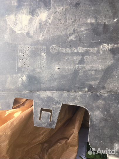 Юбка бампера задняя Volkswagen Passat B6 3C9807521