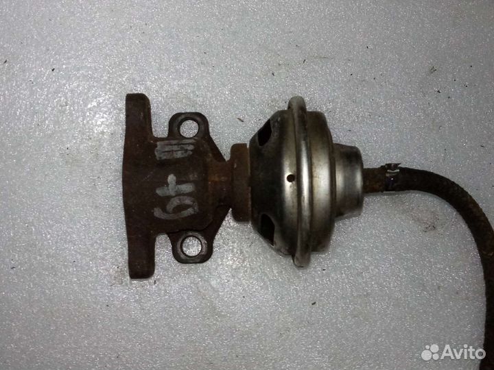 Audi Volkswagen Sharan 1.9 TDI 1999 г клапан егр