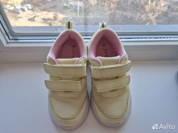 Кроссовки детские 28 размер