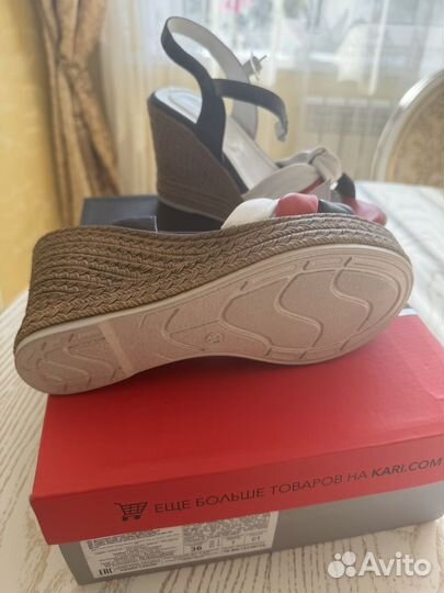 Босоножки женские