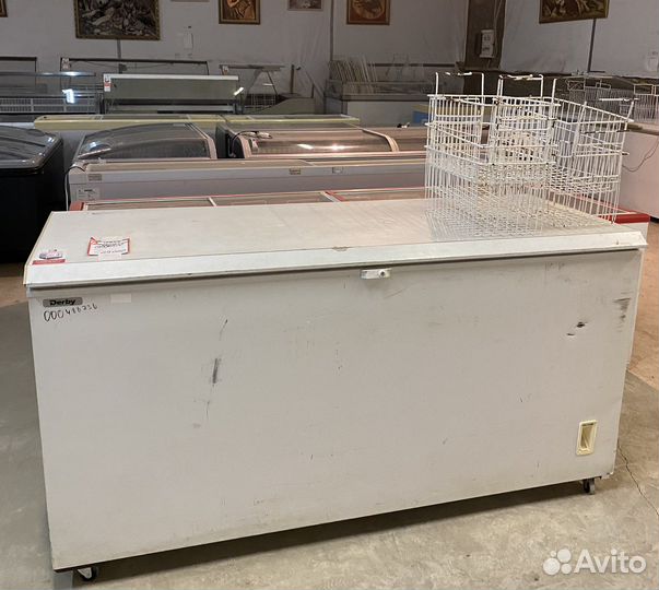 Ларь морозильный с глухой крышкой Дерби