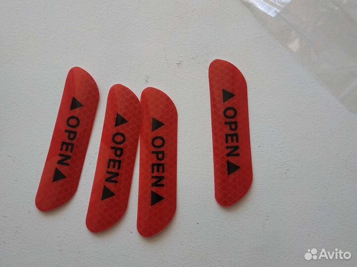 Светоотражающая наклейка