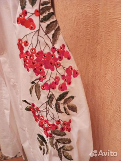 Блузка белая