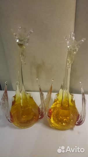 Фигурки из цветного стекла