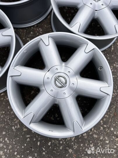 Оригинал Nissan R18*5*114.3 Б/У