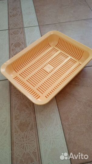 Лоток для кролика, кошки. Миски бесплатно