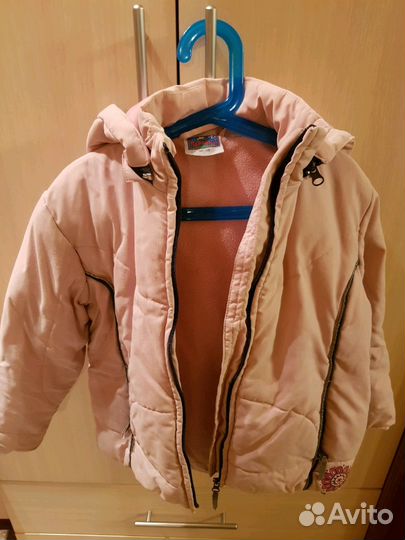 Куртка на девочку 6-8 лет