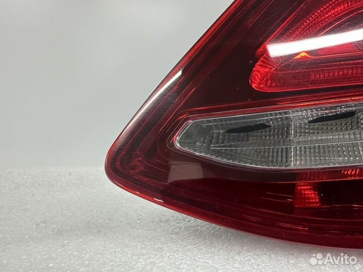 Фонарь правый Mercedes w205 дорест оригинал