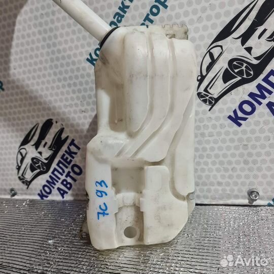 Бачок омывателя Nissan Qashqai J10