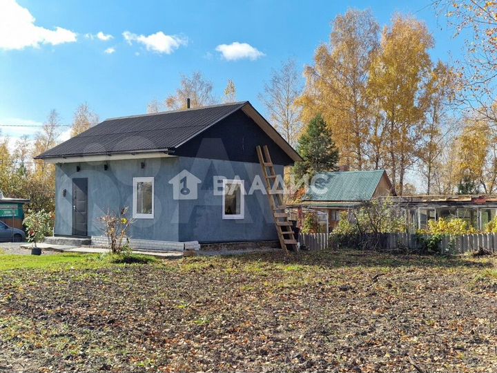 Дом 51 м² на участке 6 сот.