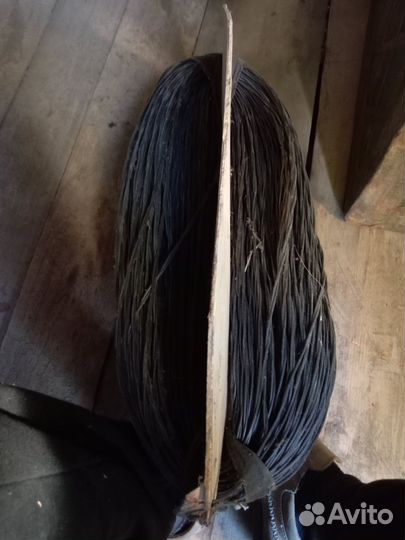 Провод для полевой связи. -полевик