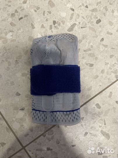 Бандаж на правую руку