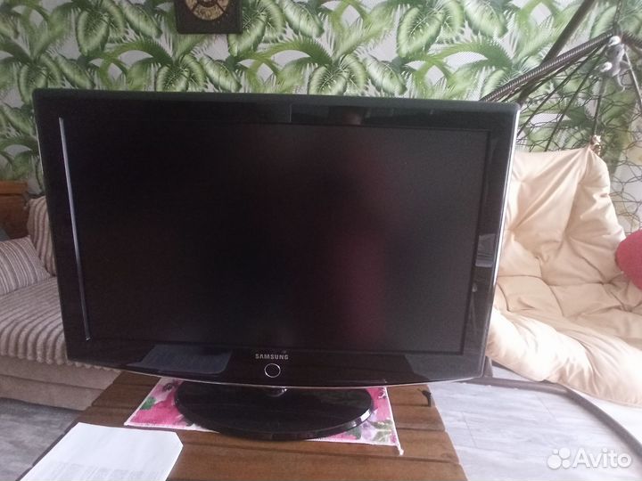 Продам телевизор