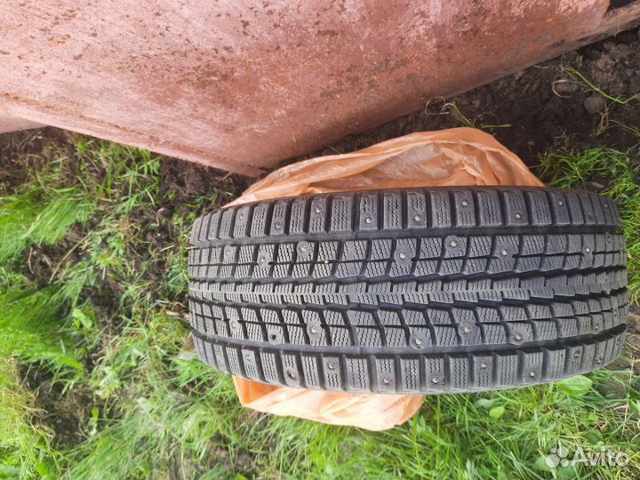 Dunlop SP Winter Ice 01 205/55 R16