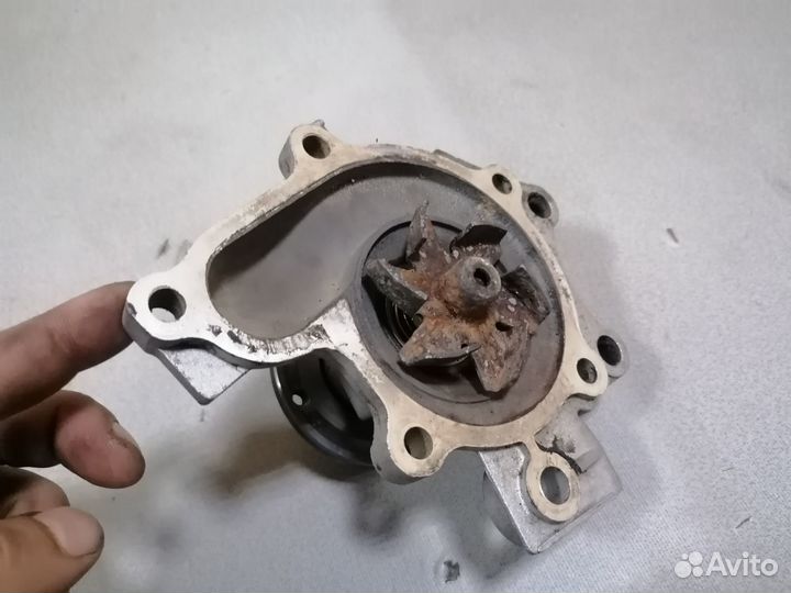 Помпа 1.8 Mazda 626 GF 1997-2002