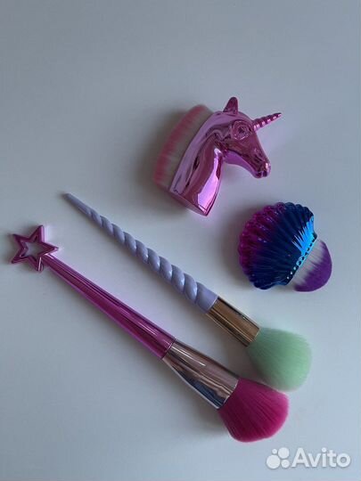 Кисти для мыкияжа необычные, красивые
