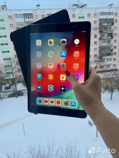 iPad AIR 32гб вайфай+сим