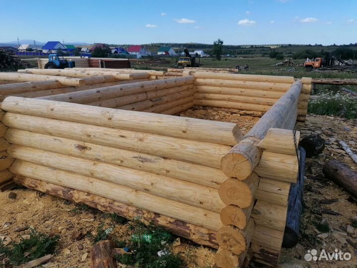 Сруб бани и дома