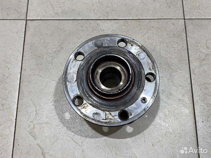 Ступица передняя с подшипником VAG