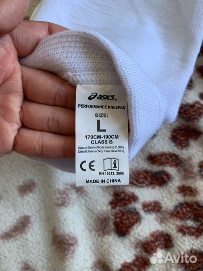 Наколенники asics