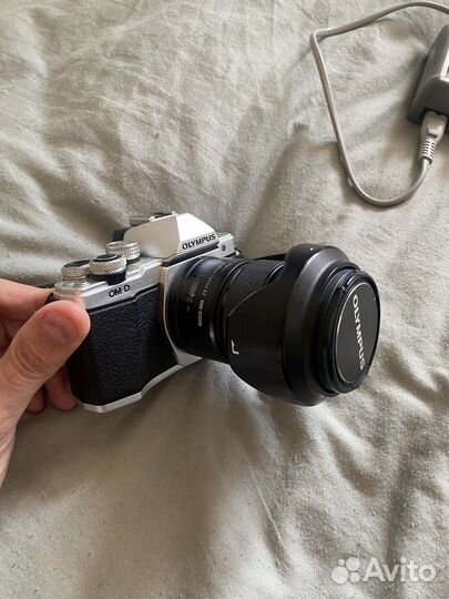 Olympus om em 10