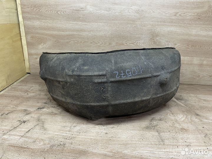 Подкрылок задний левый Audi A4 B6 1704572