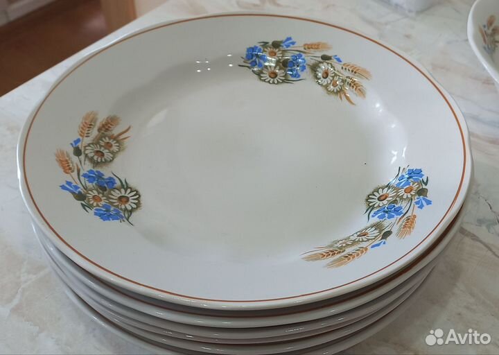 Набор столовой посуды на 6 персон