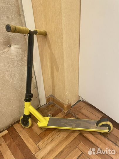 Самокат трюковый xaos Bonfire Yellow