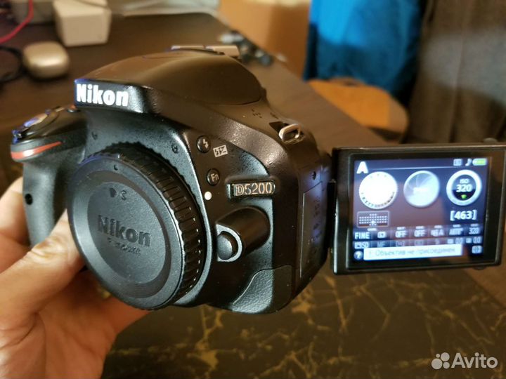 Продам Nikon d5200 тушка, сумка, акб, блок питания