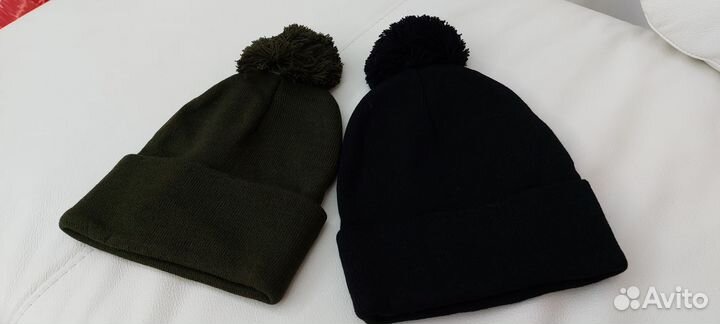 Шапка двойня с помпоном без лейбла