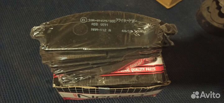Тормозные колодки nissan Serena c24