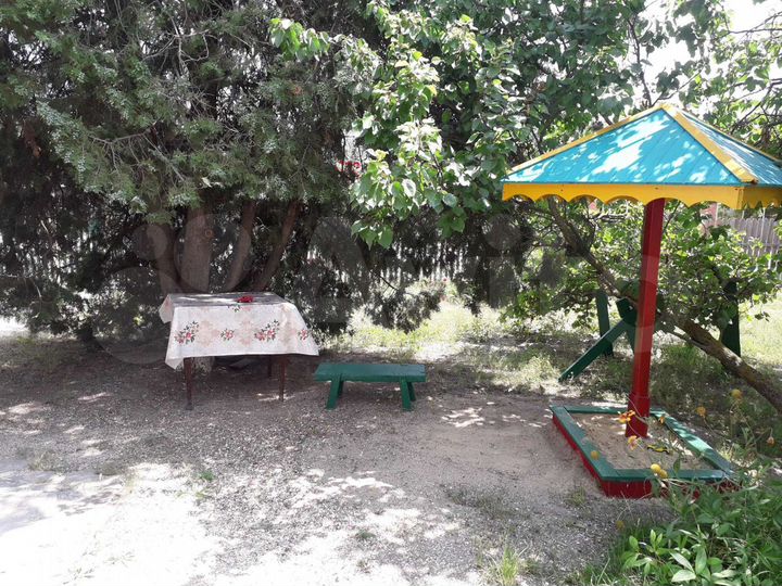 Дом 56 м² на участке 5 сот.