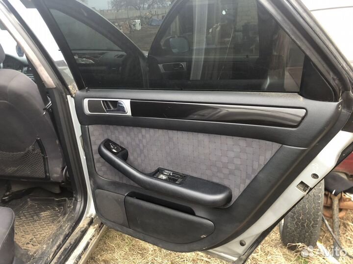 Дверные карты Audi a6 c5