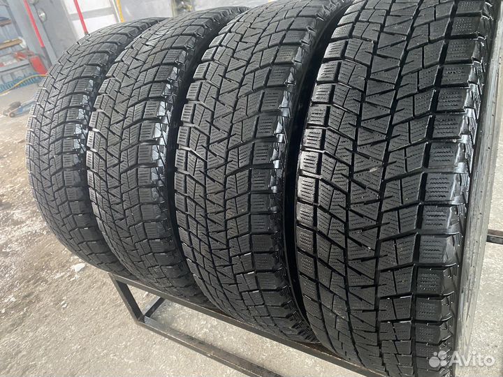 Bridgestone Blizzak DM-V1 225/65 R17
