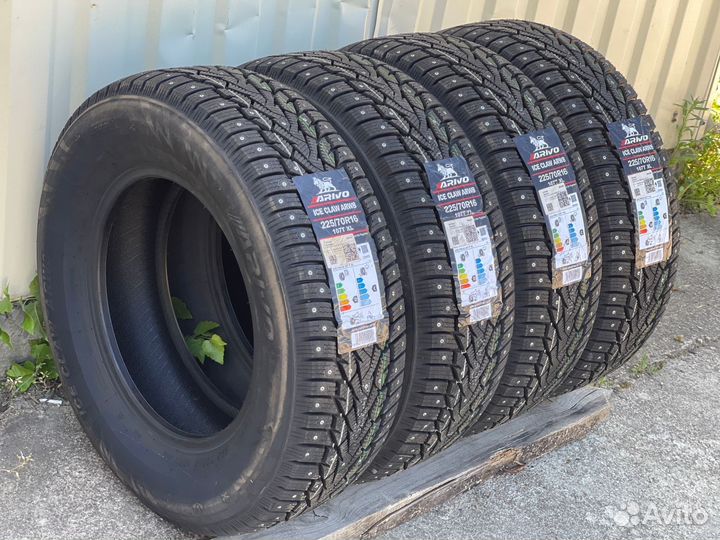 Arivo Ice Claw ARW8 225/70 R16