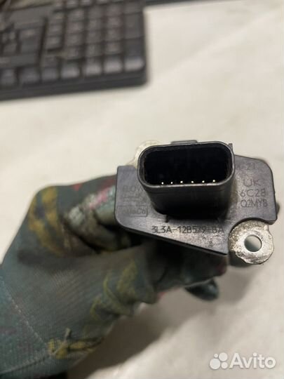 Расходомер воздуха (массметр ) Ford Focus 2