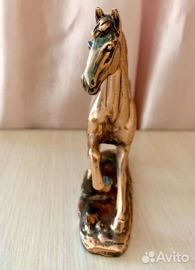 Фигура декоративная Конь (бронза)