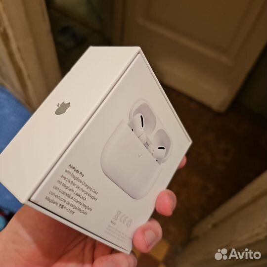 Коробка от airpods pro