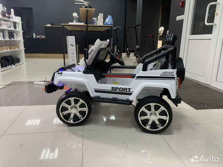 Rivertoys детский электромобиль jeep t008tt
