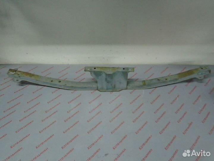 Nissan 62290-AU330 Усилитель бампера верхний