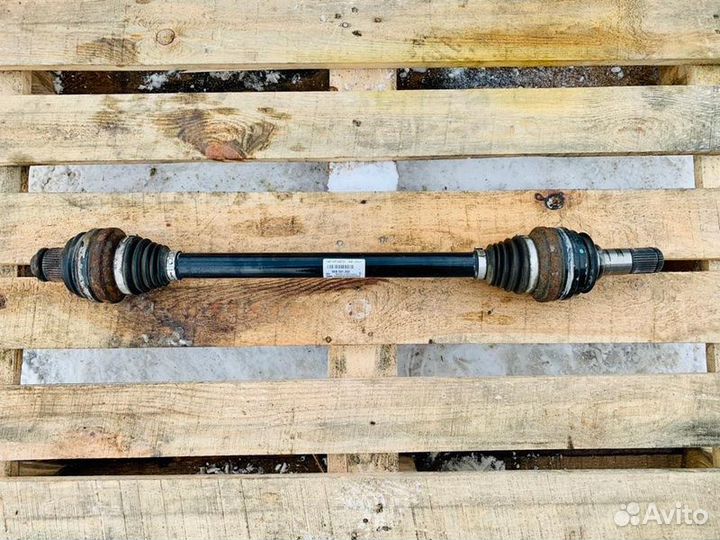 Приводной вал задний правый Porsche Macan 95B 2016