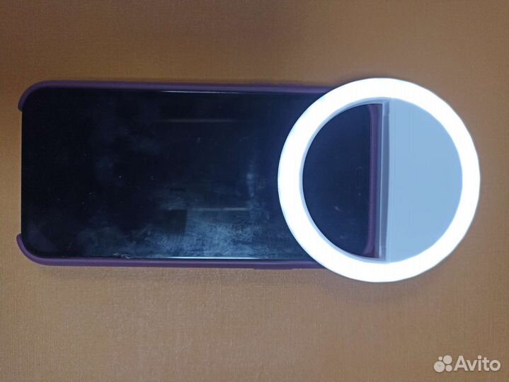 Селфи-кольцо для смартфона