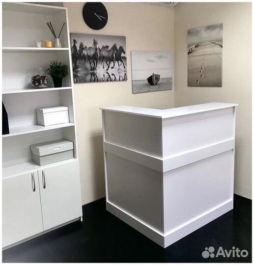 Стойка ресепшн белый