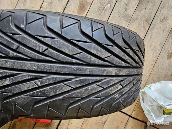Pirelli P Zero 225/40 R18 92V